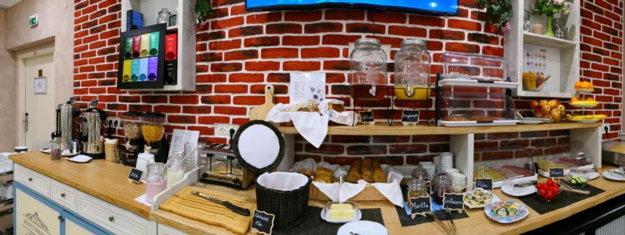 Hotel Mediterraneo 입스 안 데어 도나우 외부 사진
