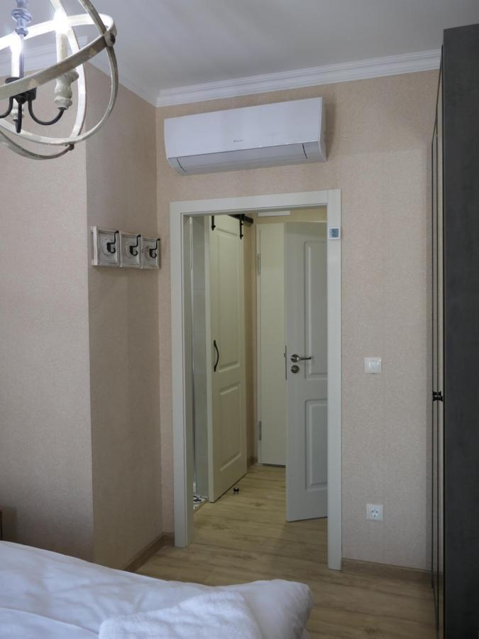 Hotel Mediterraneo 입스 안 데어 도나우 외부 사진