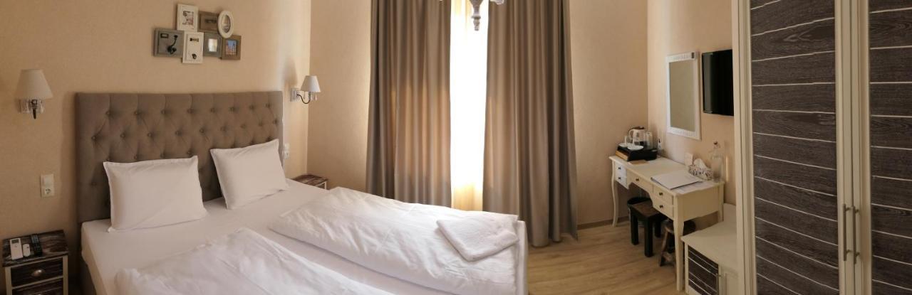 Hotel Mediterraneo 입스 안 데어 도나우 외부 사진