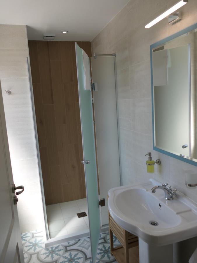Hotel Mediterraneo 입스 안 데어 도나우 외부 사진