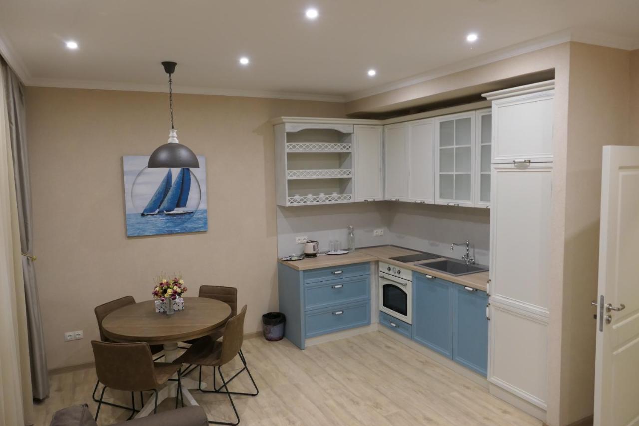 Hotel Mediterraneo 입스 안 데어 도나우 외부 사진