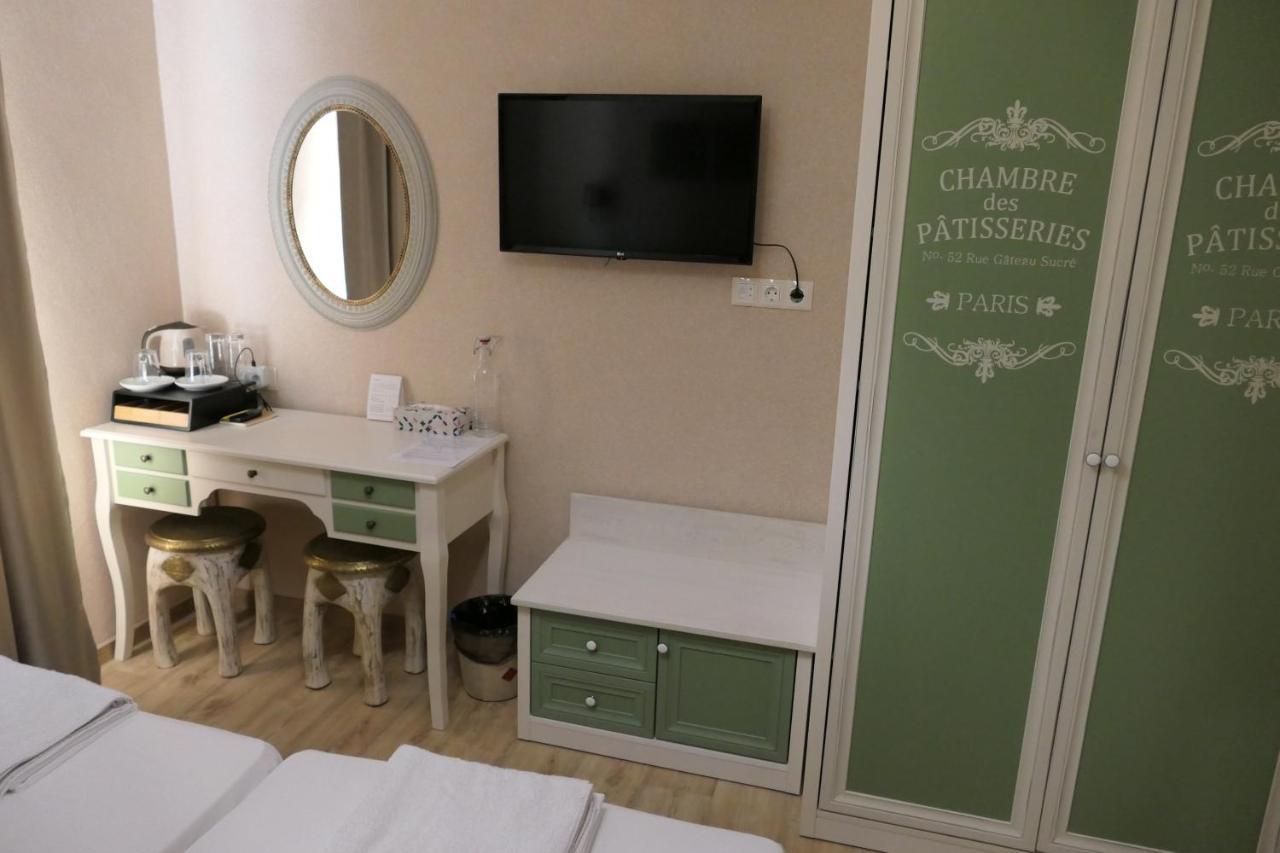 Hotel Mediterraneo 입스 안 데어 도나우 외부 사진