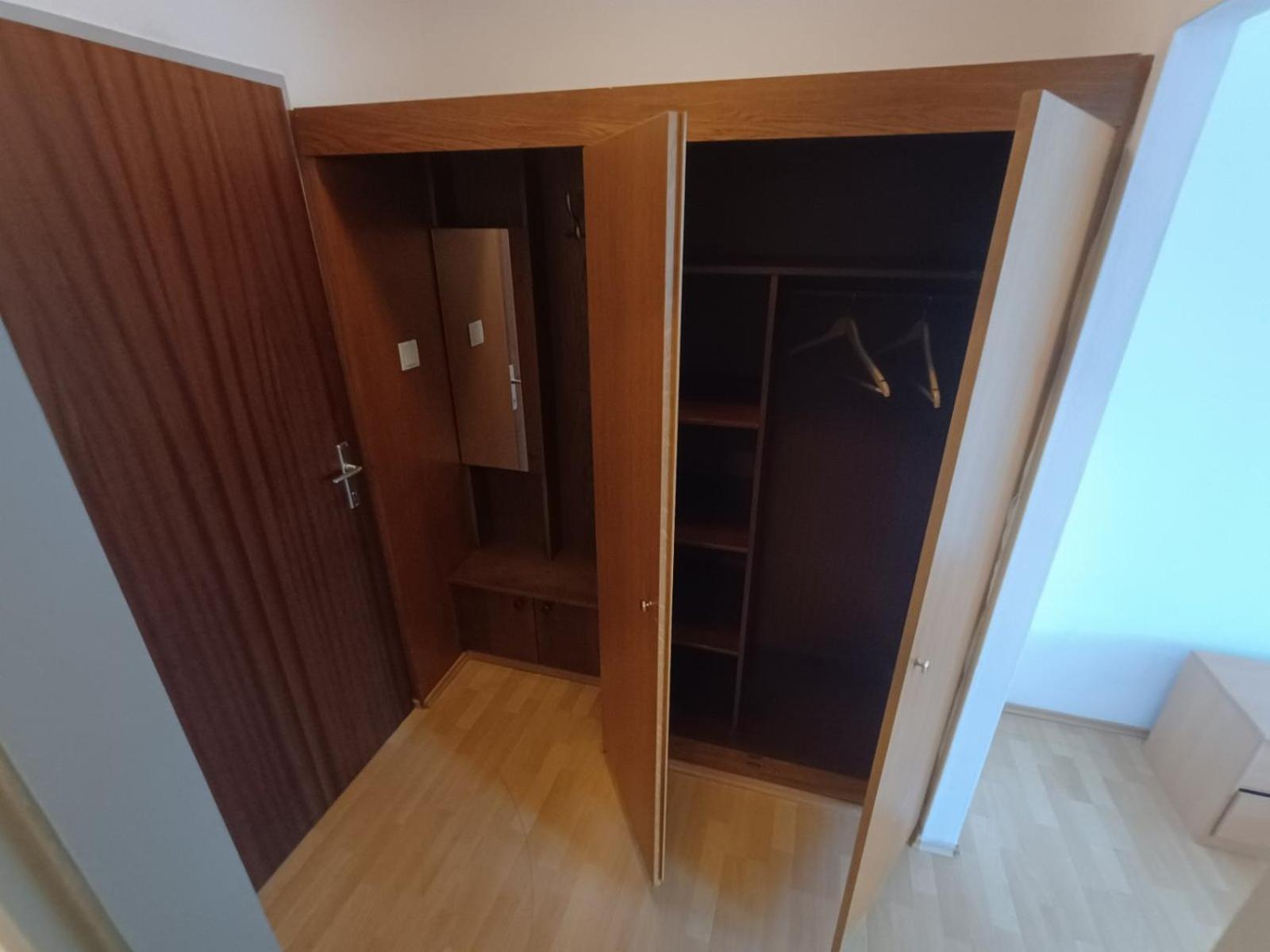 Hotel Mediterraneo 입스 안 데어 도나우 외부 사진